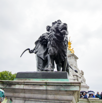 London lion